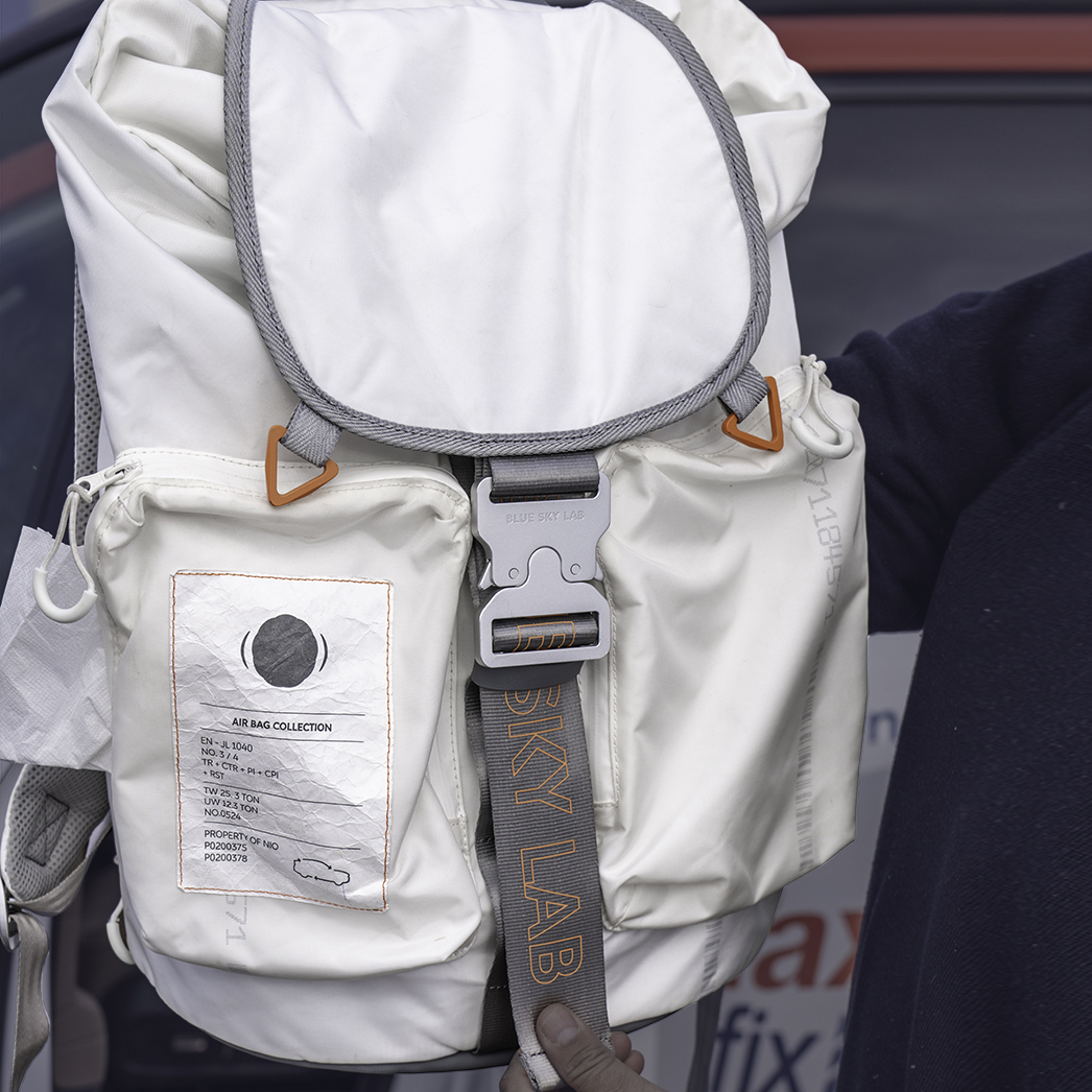 Ny BLUE SKY LAB Airbag Ryggsekk. Produktet finnes i appen.